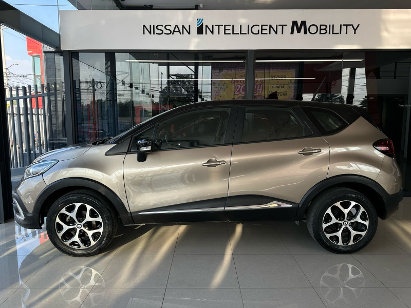 Renault Captur  5 pts. Iconic, TA, piel, GPS, RA-18 2022